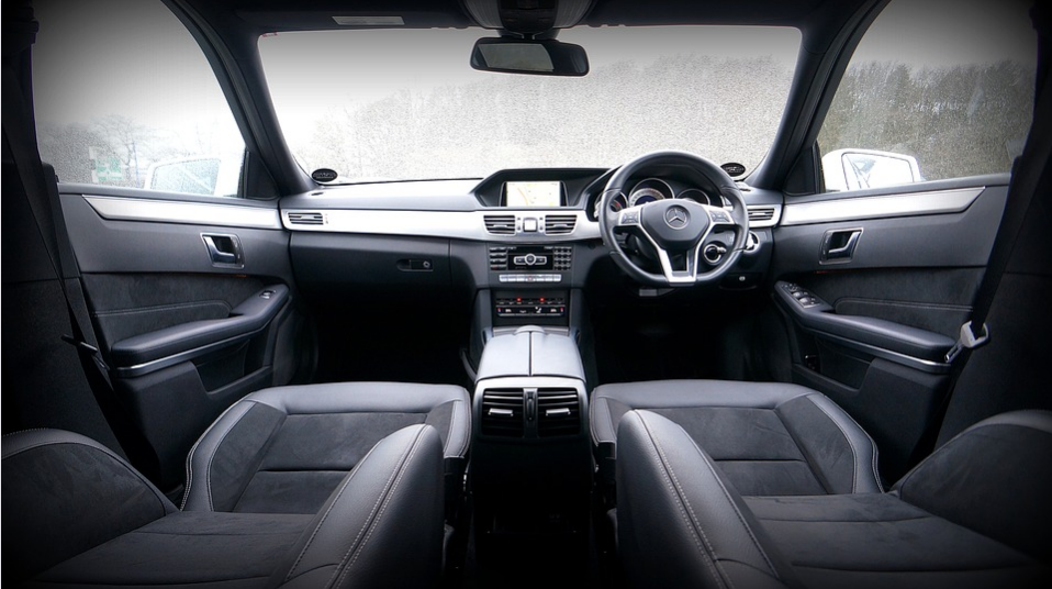 windscreen of benz